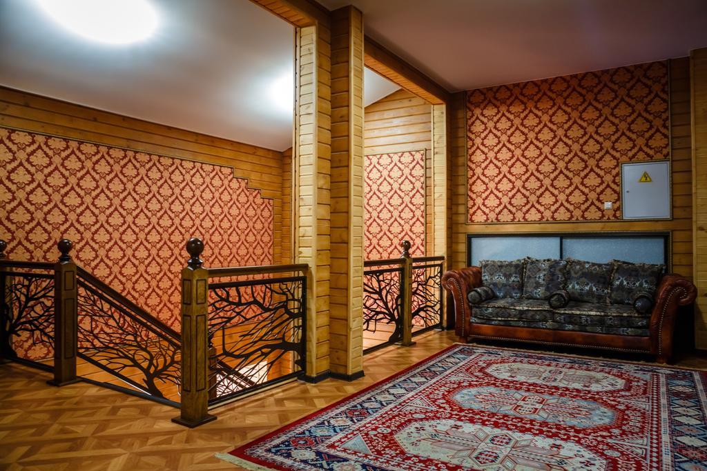 Guest House Chalet Taraz Εξωτερικό φωτογραφία